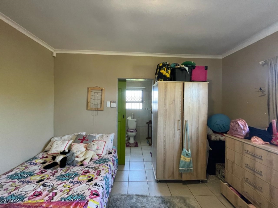 2 Bedroom Property for Sale in Noorsekloof Eastern Cape
